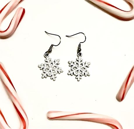 Snowflake earrings