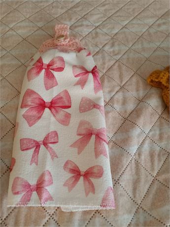 Crocheted kitchen towels