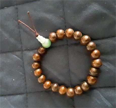 Vintage bone wrist mala - 21 beads with Tibetan jade guru bead